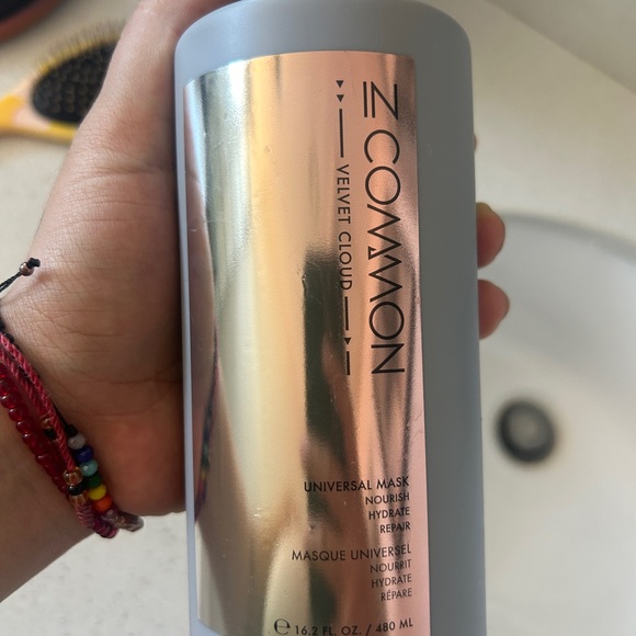 IN COMMON Velvet Cloud Universal Mask - Picture 6 of 6